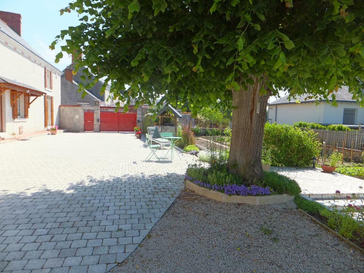 Hotel Les 4 Vents Vineuil  Exterior foto